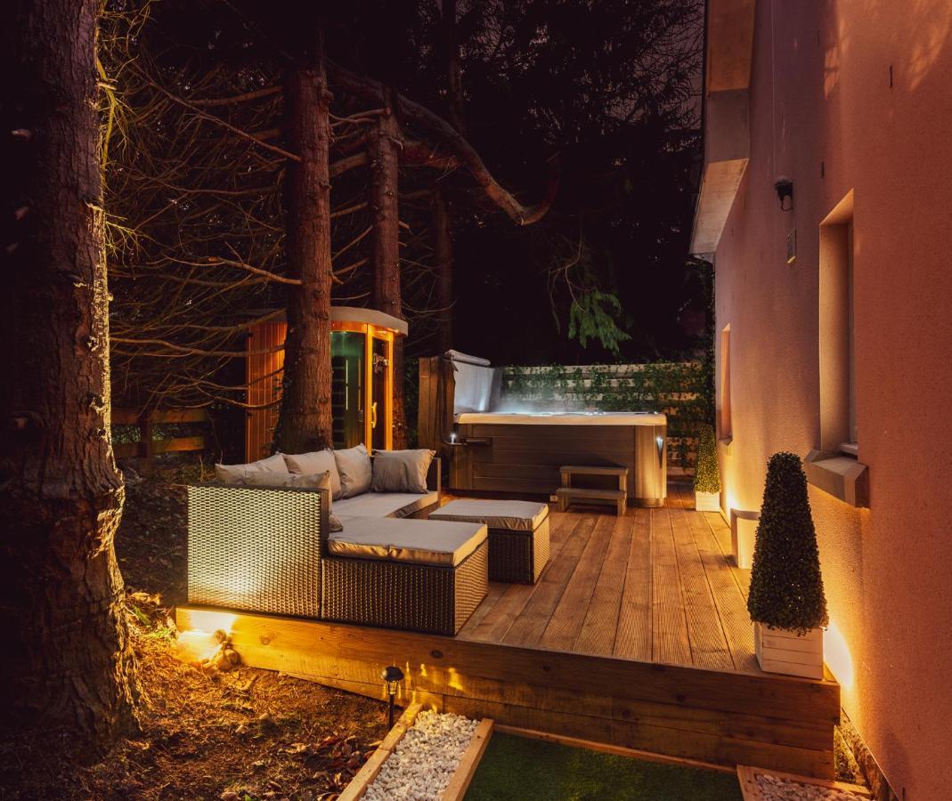 Pink Spa Nest 布莱尔高里 外观 照片